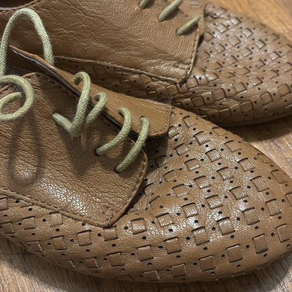 Bass | Leather Woven Lace Up Platforms - Picture 10 of 16